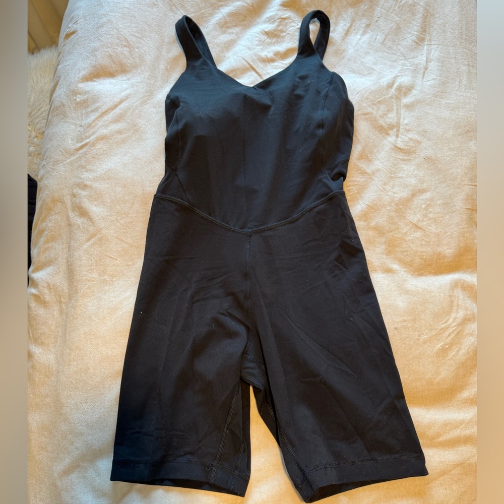 Lululemon Align™ Bodysuit 8" - Size 6